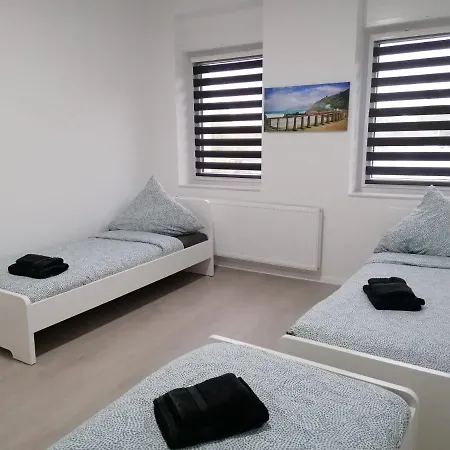 Apartment Estrella24 Living Tokio